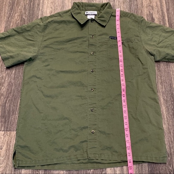 COLUMBIA Short Sleeve Button Up Shirt Green - Picture 4 of 9